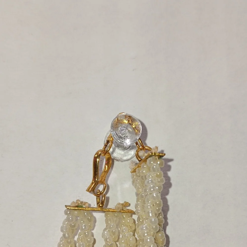 Source Unknown Gold and Cream Layered Necklace - Picture 4 of 5